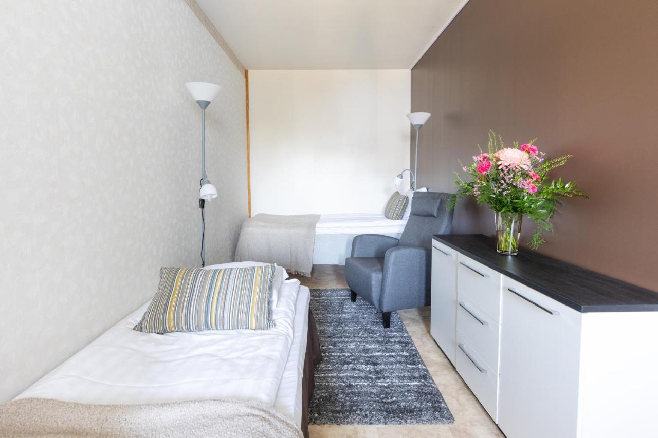 Family Home Vanamo โรวานิเอมิ ภายนอก รูปภาพ
