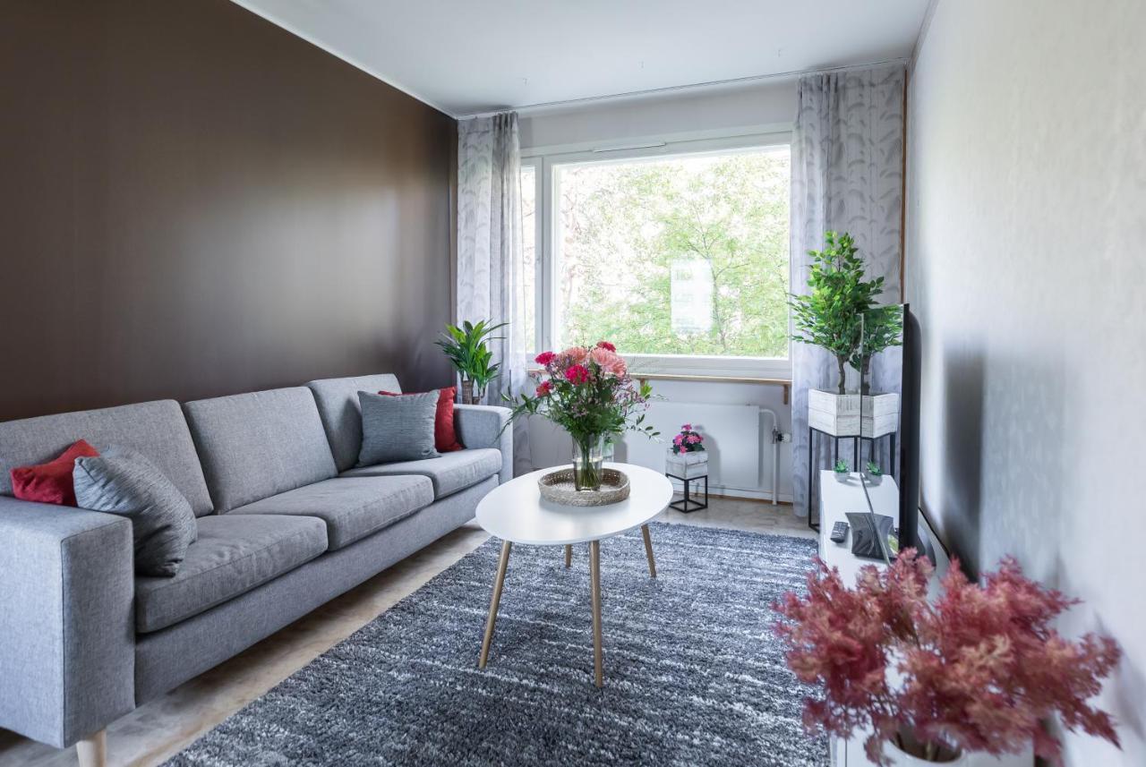 Family Home Vanamo โรวานิเอมิ ภายนอก รูปภาพ